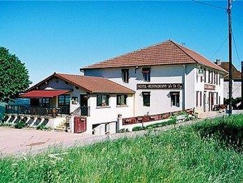 Logis Le Saint Cyr Hotel Montmelard ภายนอก รูปภาพ